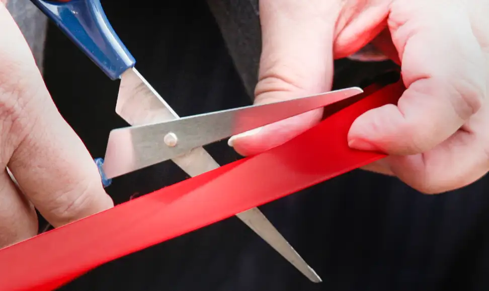 Cutting the red tape to cancel Comcast