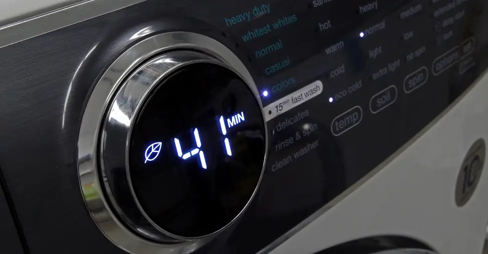 The EFLS617SIW has a Nest-like interface