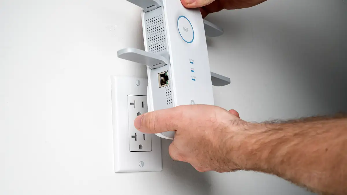 8 Best WiFi Extenders of 2026 - Reviewed