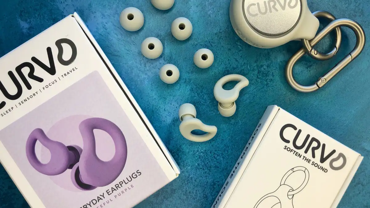 CURVD Everyday Earplugs Review: Noise reduction for concerts and more ...