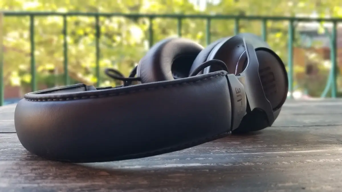 JBL Club One Headphones Review - Reviewed