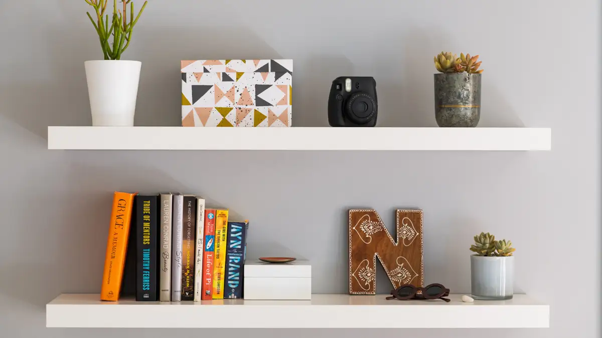 Tips for creating shelf decor that is pretty and practical - Reviewed