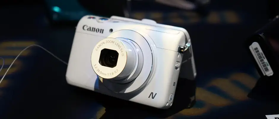 Canon PowerShot N100 First Impressions Review - Reviewed