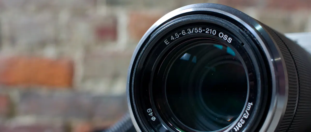 Sony E-Mount 55-210mm f/4.5-6.3 OSS Lens Review - Reviewed