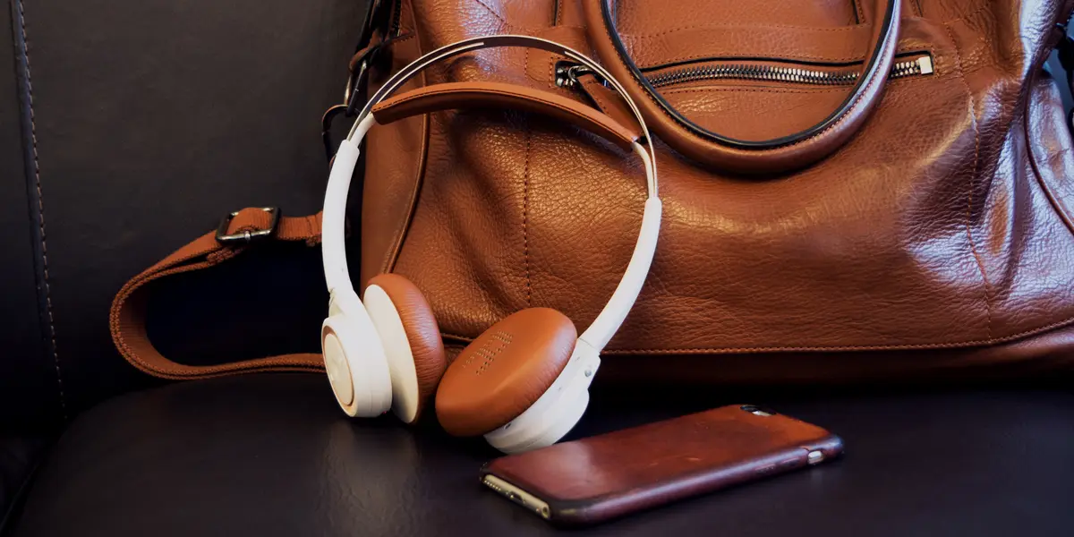 Plantronics Backbeat Sense Wireless On-Ear Headphones Review