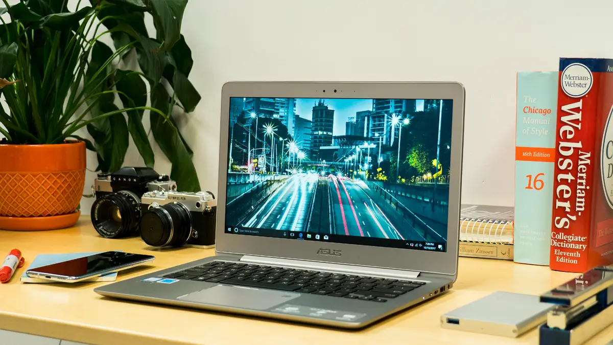 Asus ZenBook UX330UA Laptop Review - Reviewed
