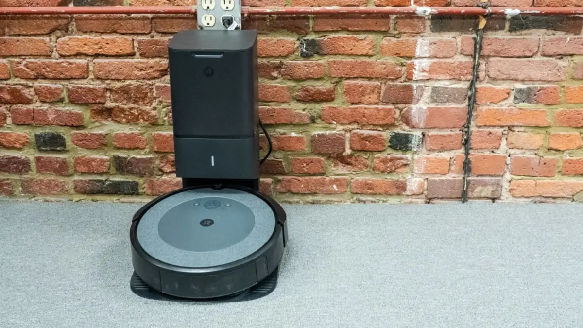 iRobot Roomba i3 本体 充電ドック付き iRobot Roomba i3+Robot Vacuum Cleaner Review - Reviewed