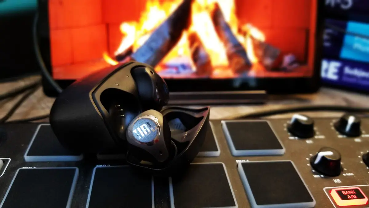 JBL Club Pro+ TWS headphones review: jacks of all trades - Reviewed