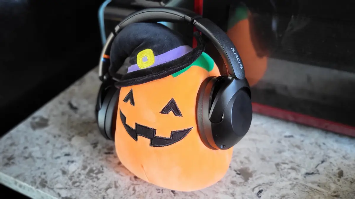 Sony WH-XB910N Headphones Review: Cool copycat - Reviewed