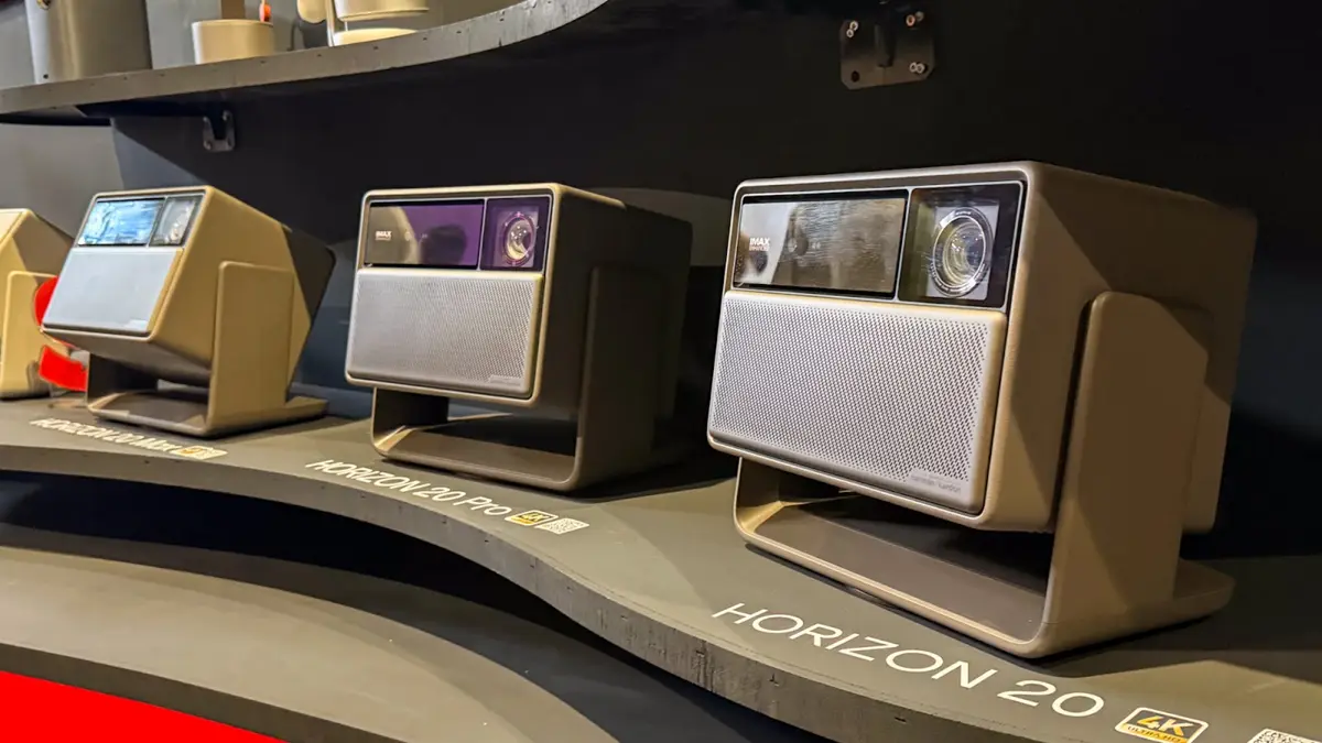 HORIZON～20TH ANNIVERSARY XGIMI drops new Horizon 20 projectors bundled with free Assassin's