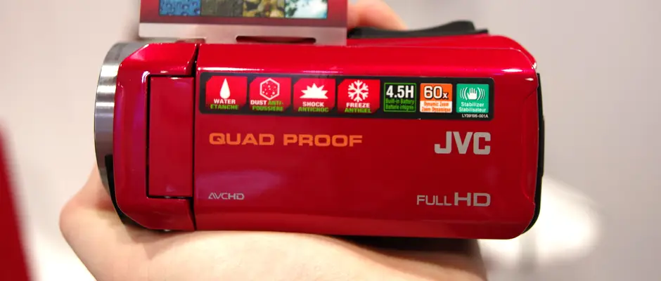 ビデオカメラ JVC Everio R QUAD PROOF MODEL GZ-RX600-G JVC Everio GZ-R70 & GZ-R10 First Impressions Review - Reviewed