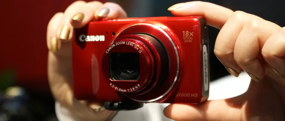 ＜美品＞Canon PowerShot SX600 HS レッド｜純正クオリティ Amazon.com : Canon PowerShot SX600 HS 16MP Digital Camera - Wi-Fi