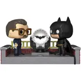 Product image of Pop! Movie Moment: Batman with Light-Up Bat Signal