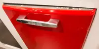 Smeg's '50s-style dishwasher