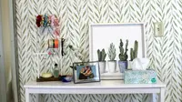 Temporary wallpaper seems too good to be true—so we put it to the test.