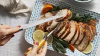 Meal kit delivery services want to make your holiday easy this year.