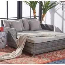 Product image of Cadeo 53.1-Inch Wicker Outdoor Patio Daybed