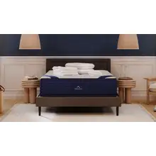 Product image of DreamCloud Hybrid mattress