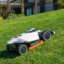 Product image of LUBA 3 AWD