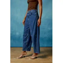 Product image of BDG Rih Extreme Baggy Mid-Rise Jean