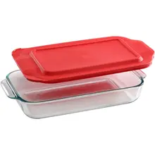 Product image of Pyrex Basics Baking Dish with Lid
