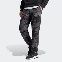 Product image of Graphics Camo Sweat Pants