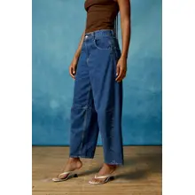 Product image of BDG Rih Extreme Baggy Mid-Rise Jean