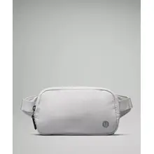 Product image of Everywhere Belt Bag Mini