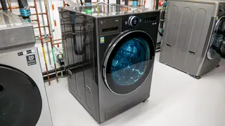 LG WM6700HBA washer makes laundry day easier for families