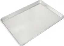 Product image of Vollrath Half-Size Wear-Ever Heavy-Duty Aluminum Sheet Pan