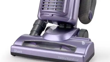 A close-up of the Shark NV352 Navigator Lift-Away's cleaning head.
