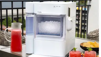 Crunchy, addictive ice made right at home