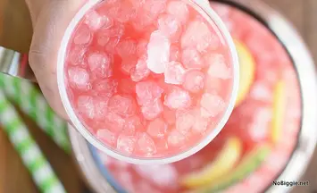 Nugget ice cocktails