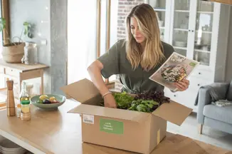 Are meal kits still delivering and are they safe?