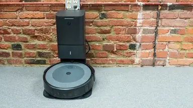 The docking station of the iRobot Roomba i3+ is quite tall