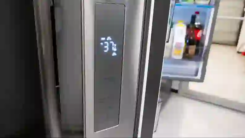Midea MRF29D6AST refrigerator review: Ample storage, temperature blips ...