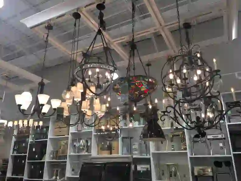 Homesense, HomeGoods' sister store, is finally open in the U.S.—and it ...