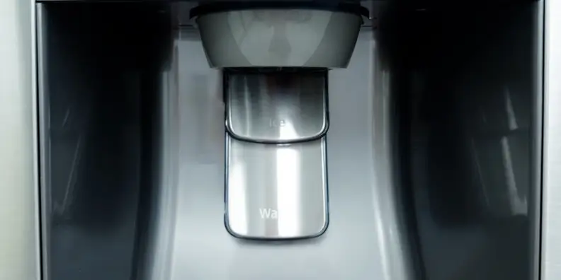 Ice Dispenser
