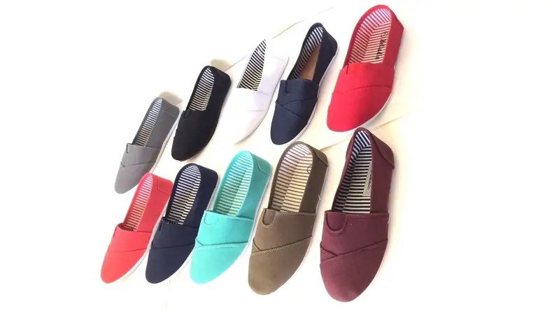 Women-Canvas-Shoes