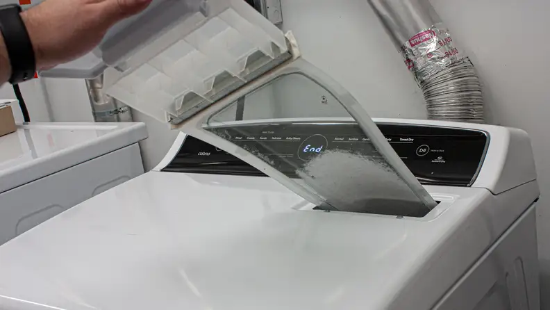 The Whirlpool Cabrio WED7000DW dryer's lint trap.