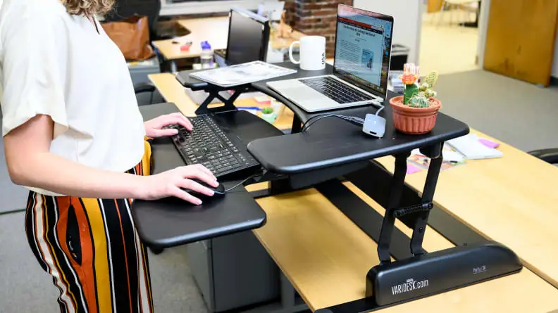 an adjustable laptop table