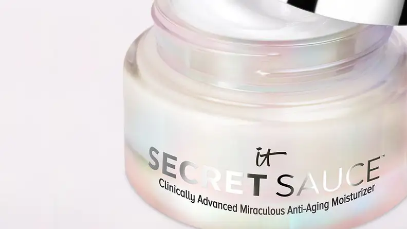 It Cosmetics lotion container