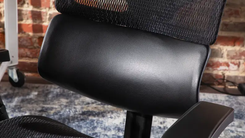 The seat of the Mavix M7 gaming chair.