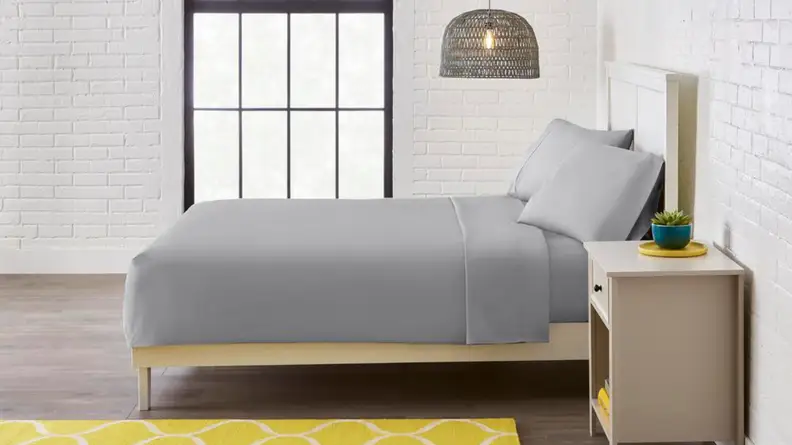 Sateen sheets