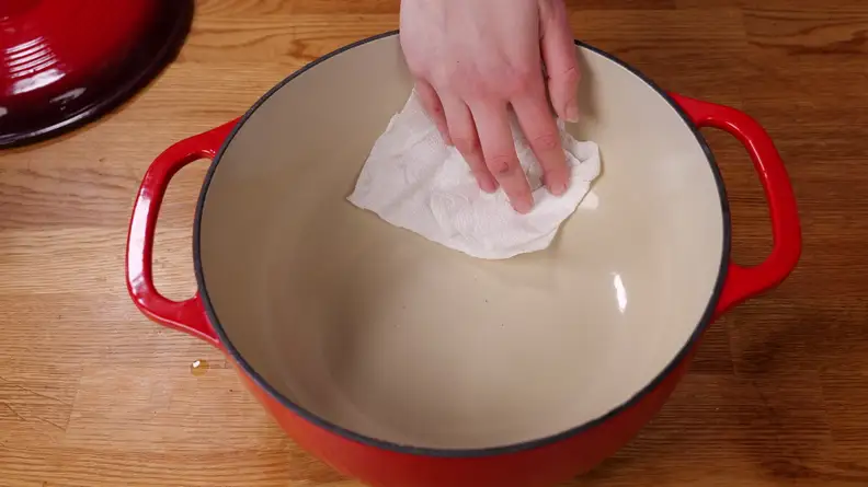 Dutch oven drying