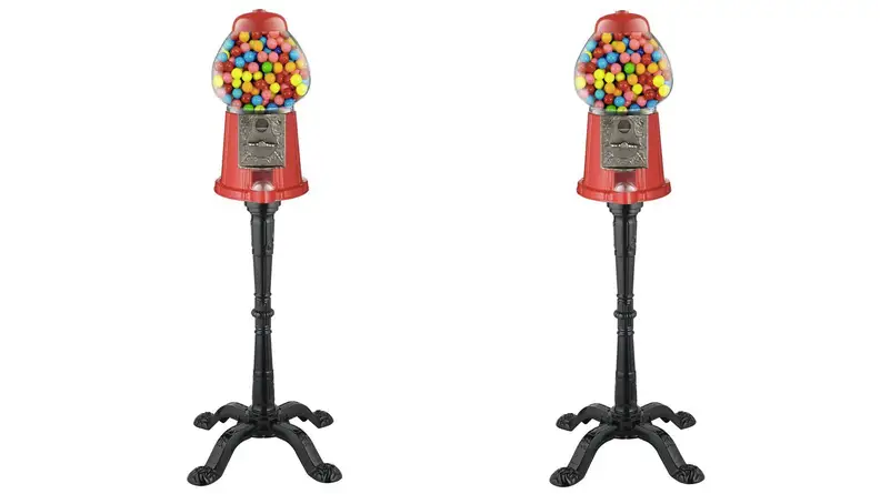 Two images of gumball machine