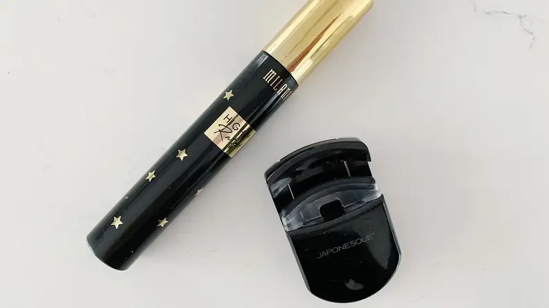 The Japonesque Go Curl Eyelash Curler.
