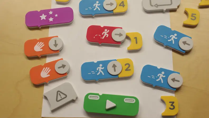 Different coding blocks come with each Osmo set.