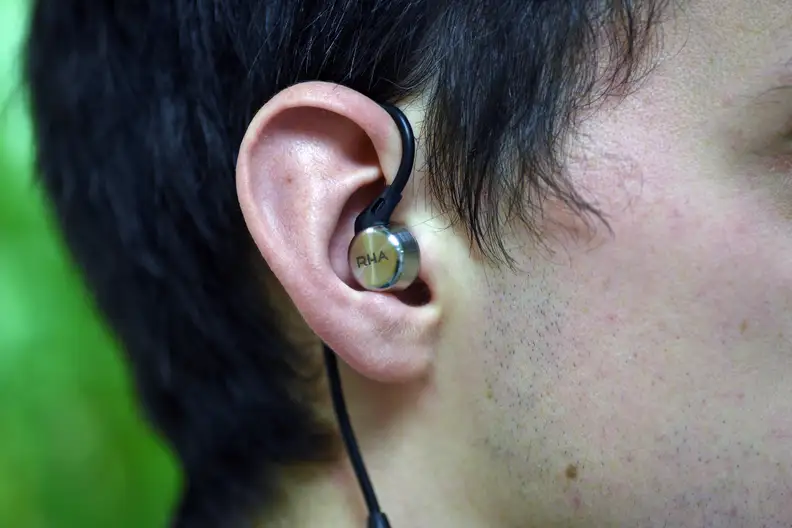The MA750i in-ears have a flexible contoured cable that is meant to rest over your ear.
