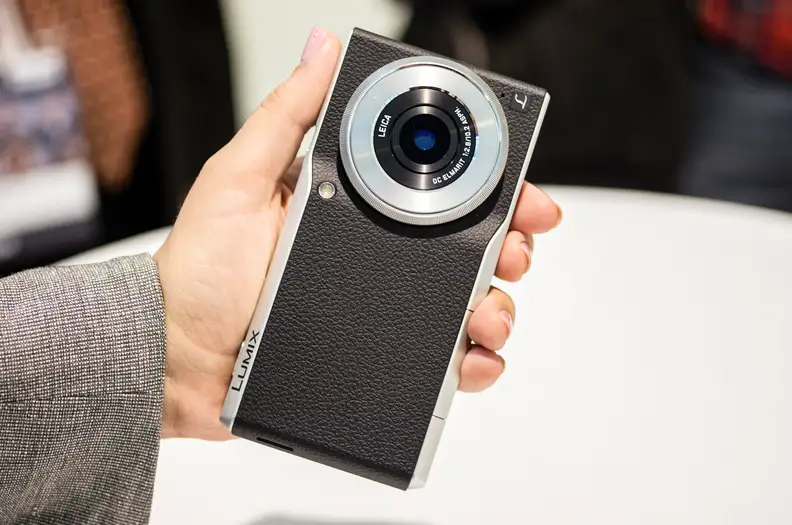 The CM1 is not too large considering they squeezed a one-inch sensor into it.